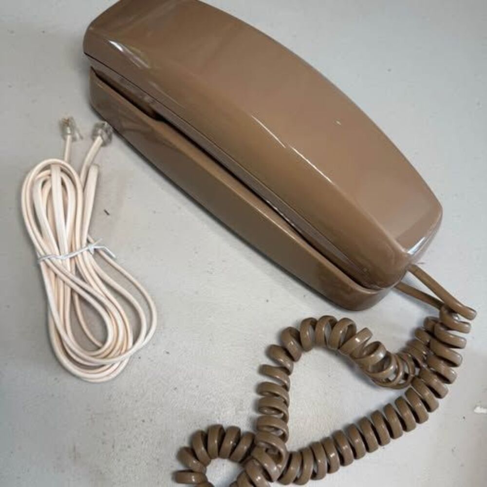 ☎️ Vintage BellSouth Products Wall-Mount Telephone – Model TP201